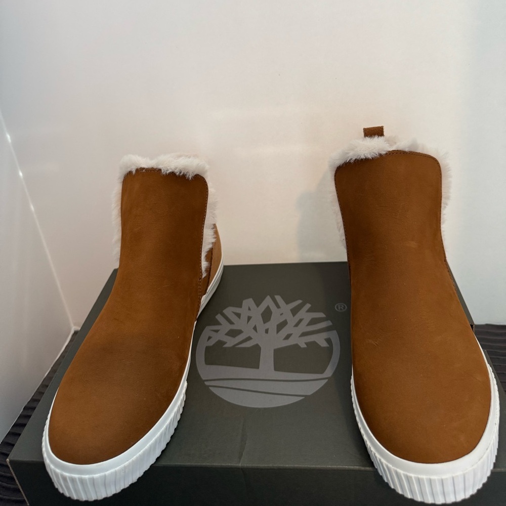 Timberland Brown Suede Fur-Lined Boots